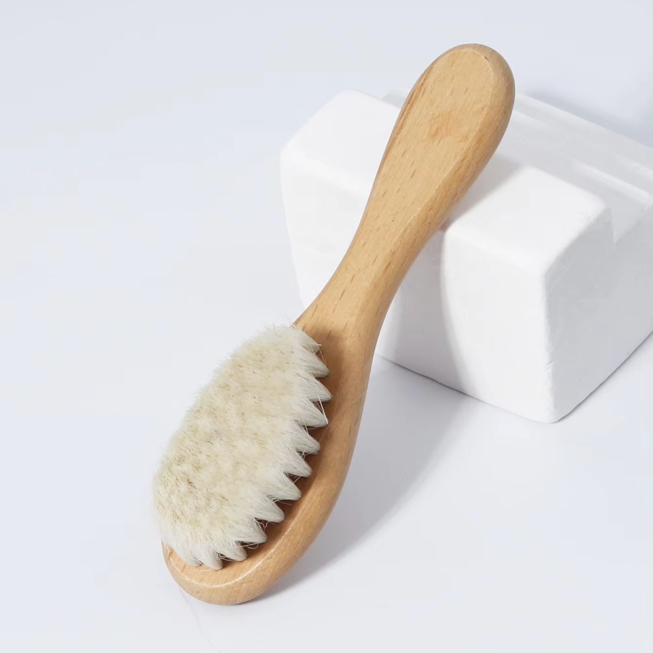 Деревянная щетка из ультрамягк – обзор и цена Hair Care Essential
